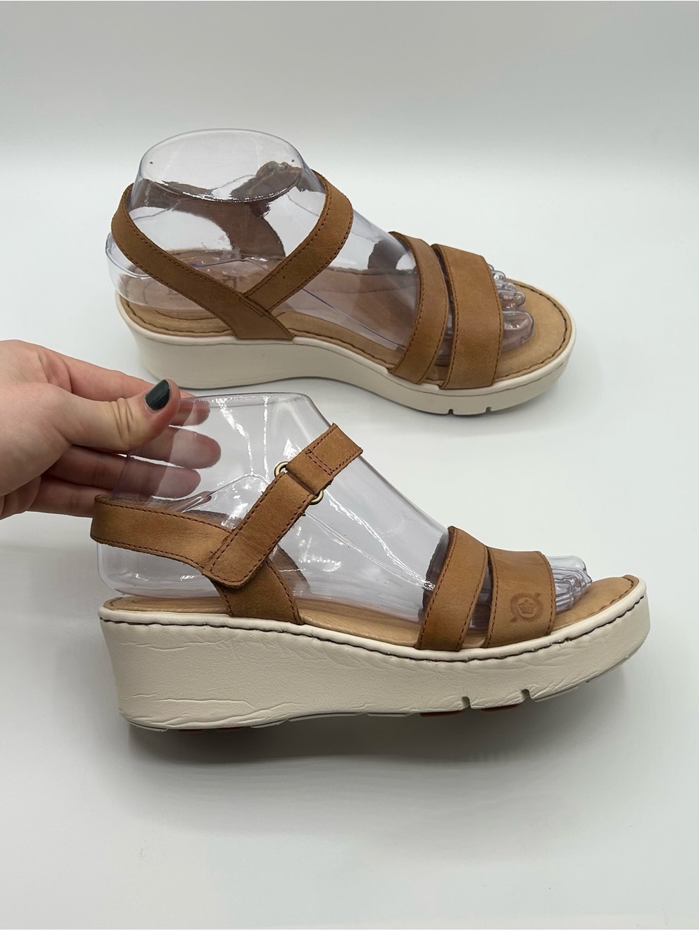 Born Tan Leather Strappy Wedge Comfort Sandals Women’s Size 7 - Picture 2 of 10